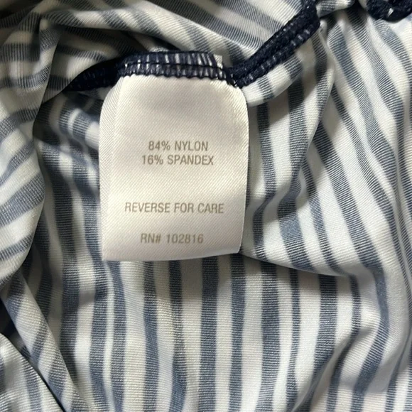 Garnet Hill Kids Rashguard - Picture 5 of 7